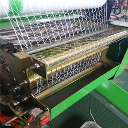 全自动青贮包膜打捆机 曲阜宏泰机械20年品质铸就，厂家直销惠及四方